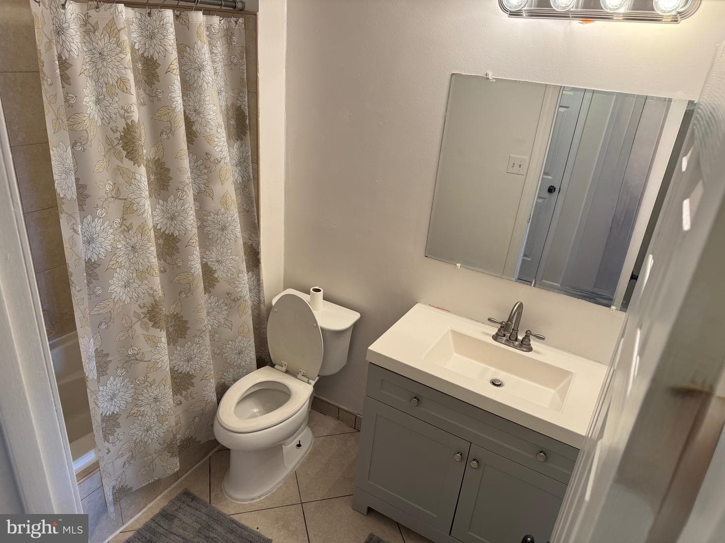 211 Prenton Street photo 12