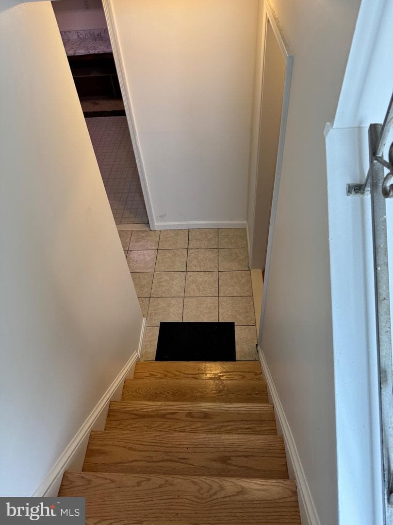 211 Prenton Street photo 17