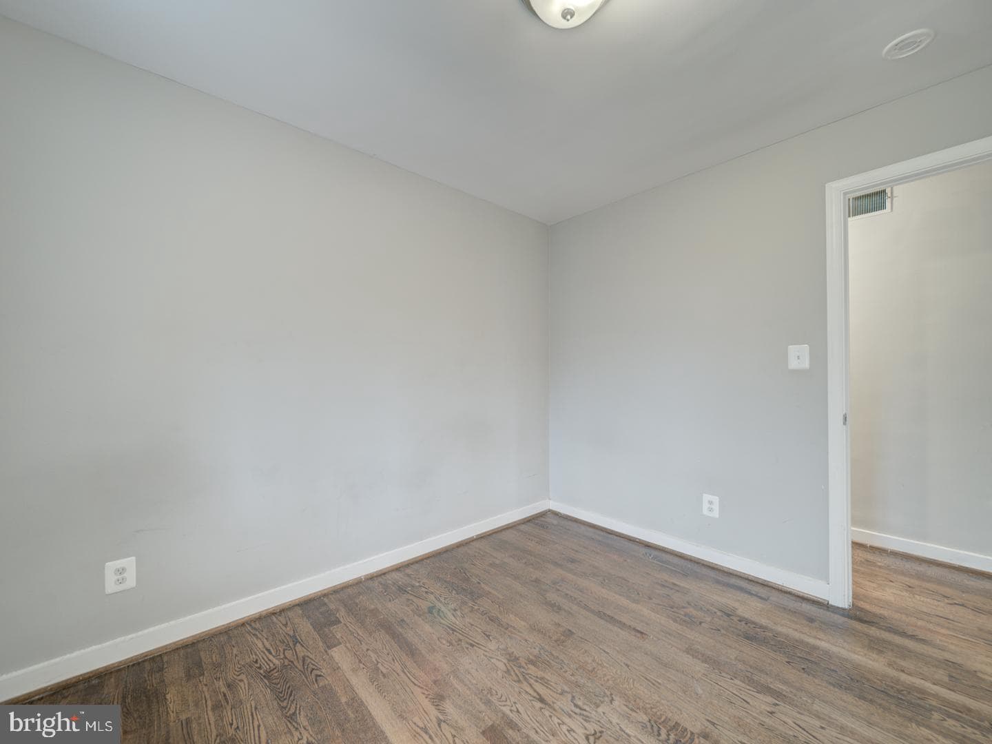 709 Marcy Avenue photo 22