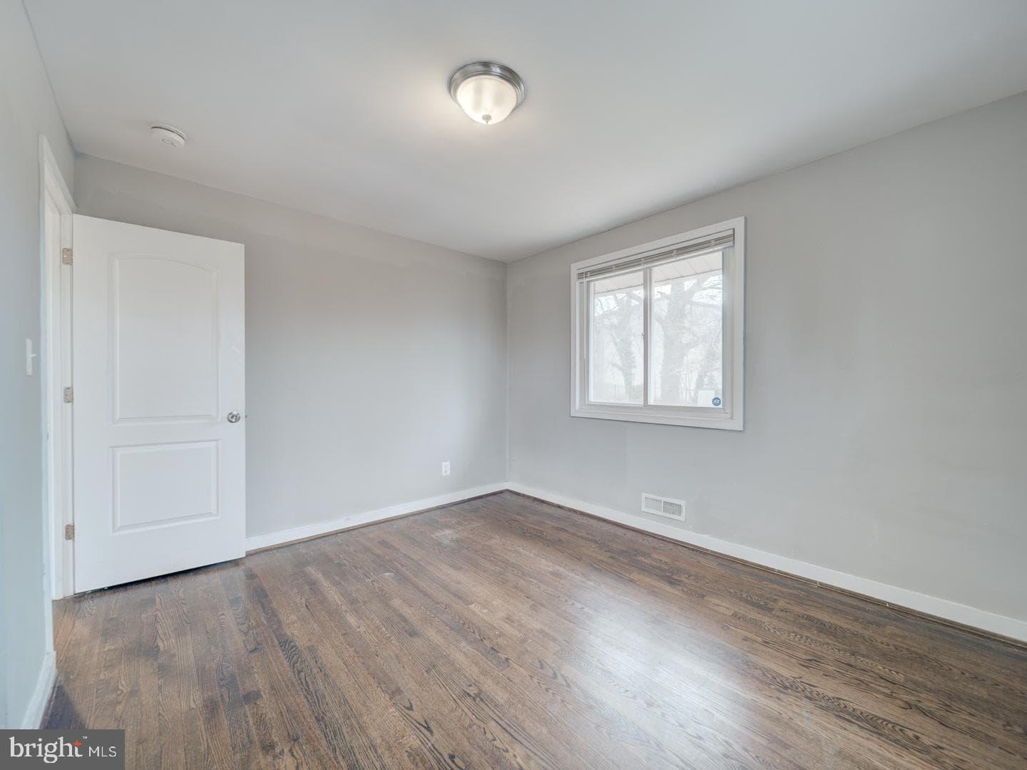 709 Marcy Avenue photo 24