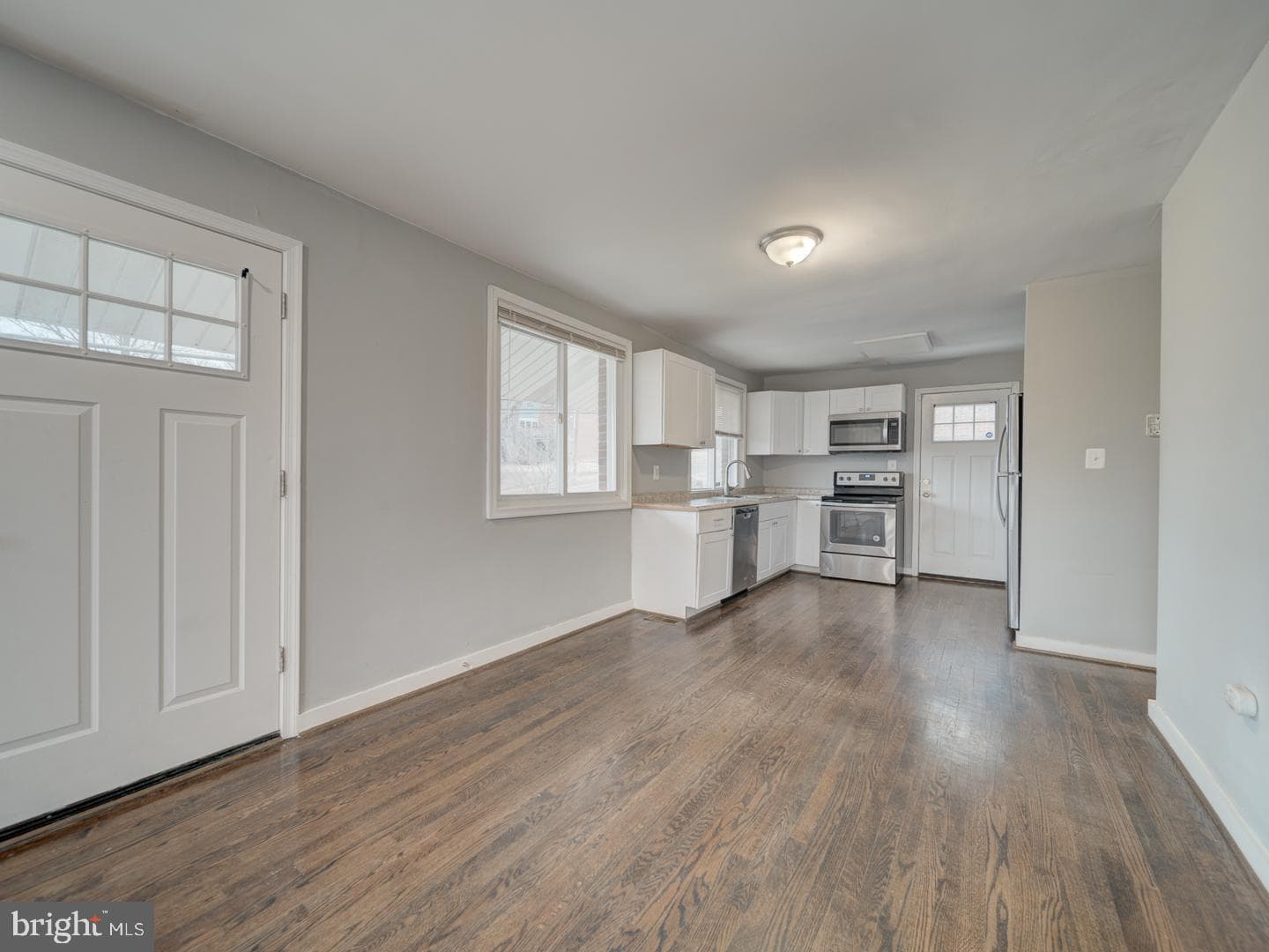 709 Marcy Avenue photo 7