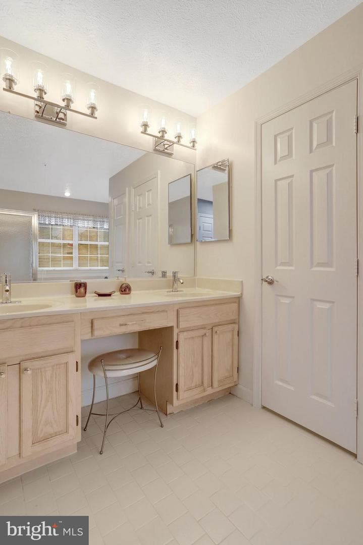 1407 Aragona Boulevard photo 37