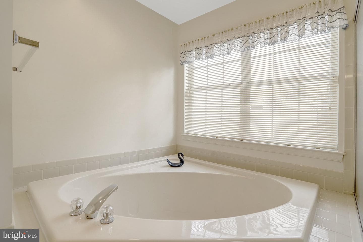 1407 Aragona Boulevard photo 40