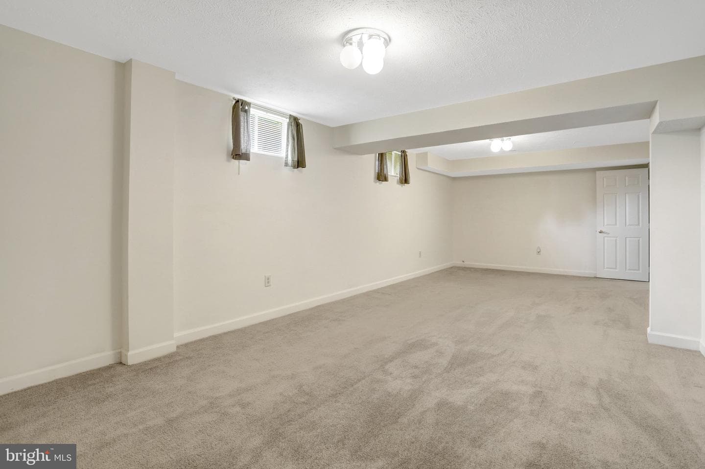 1407 Aragona Boulevard photo 63
