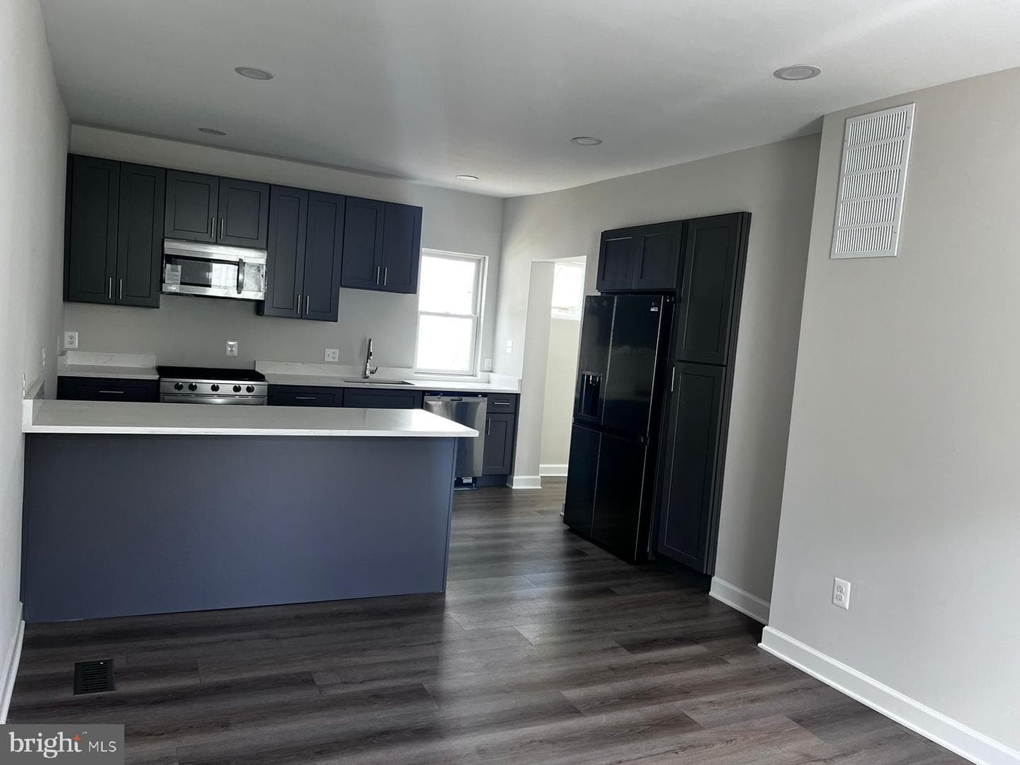 708 59th Avenue photo 3