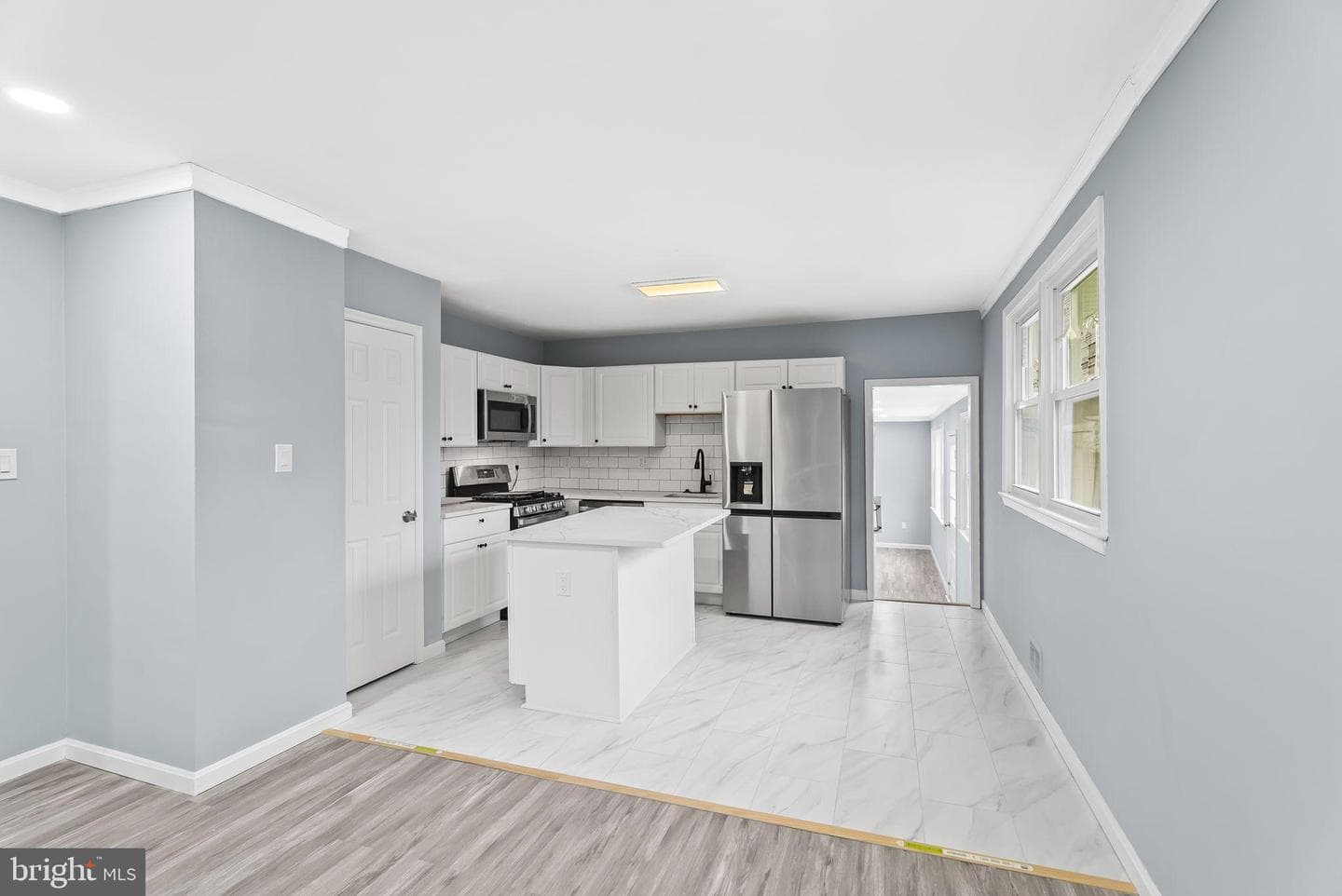 4302 Henderson Road photo 10
