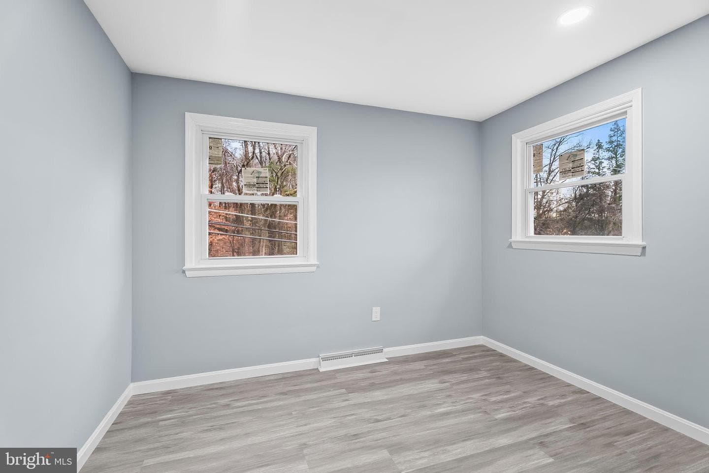 4302 Henderson Road photo 23
