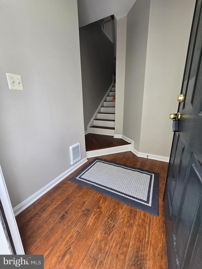 14226 Hampshire Hall Court #402 photo 3