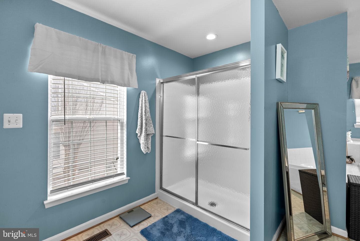 14221 Pleasant View Drive photo 21