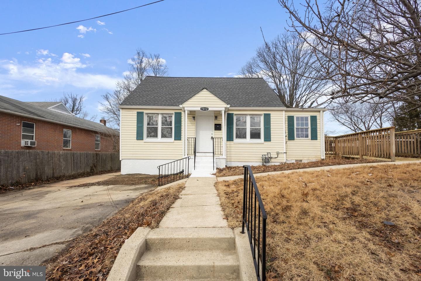 7012 Flagstaff Street photo 2