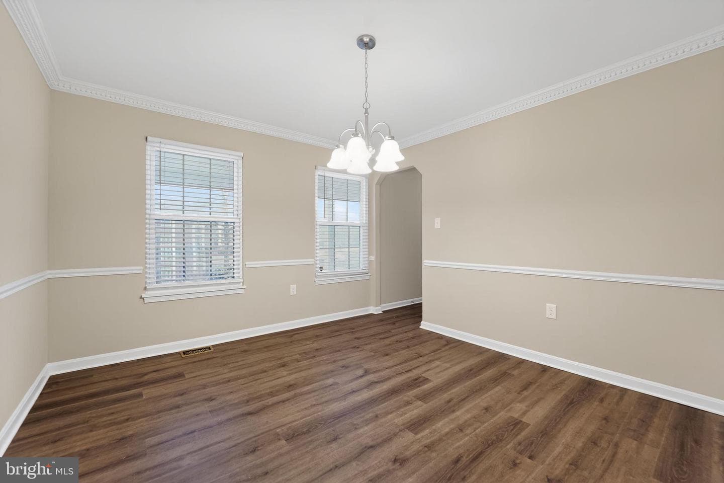 5904 Mardella Boulevard photo 11