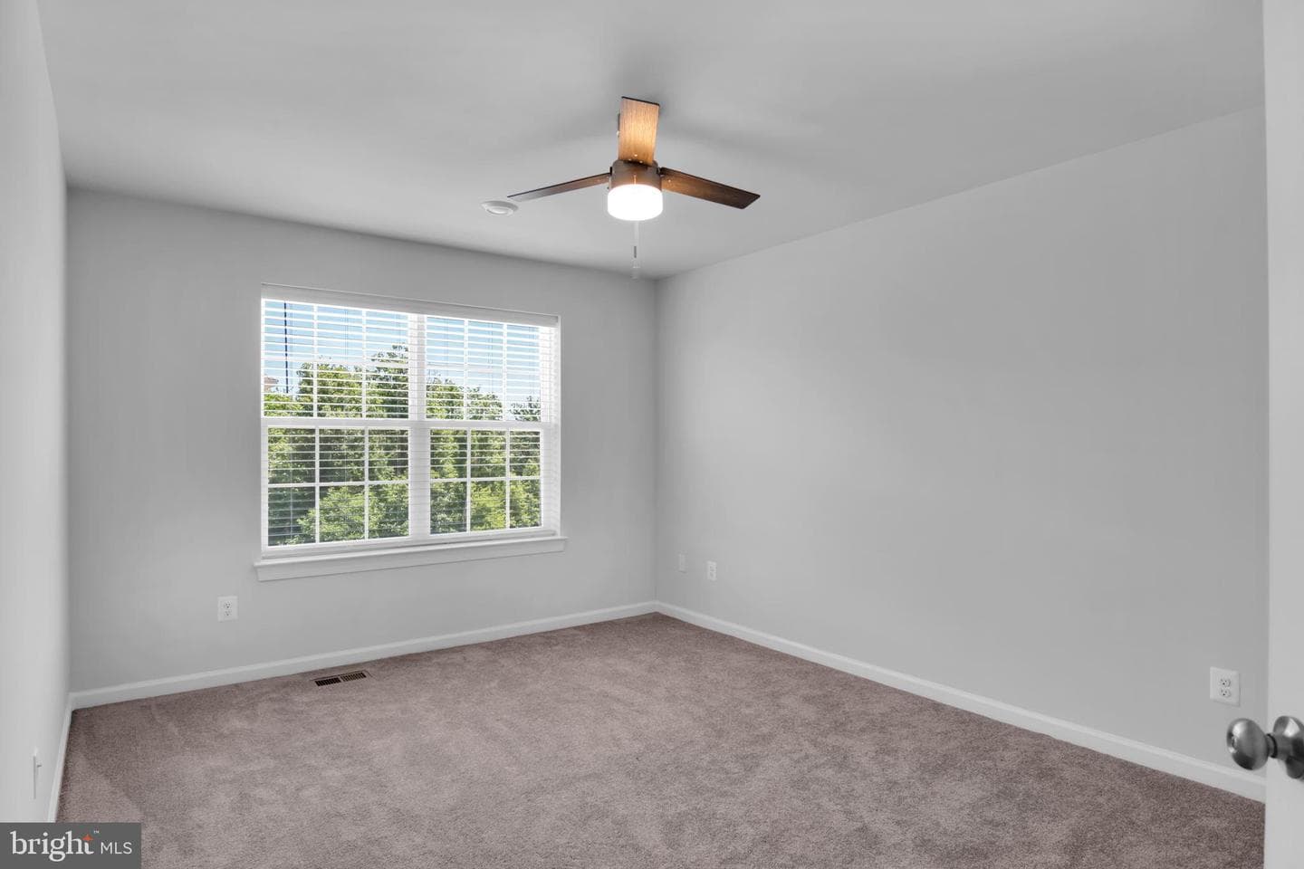 9712 Vang Drive photo 26