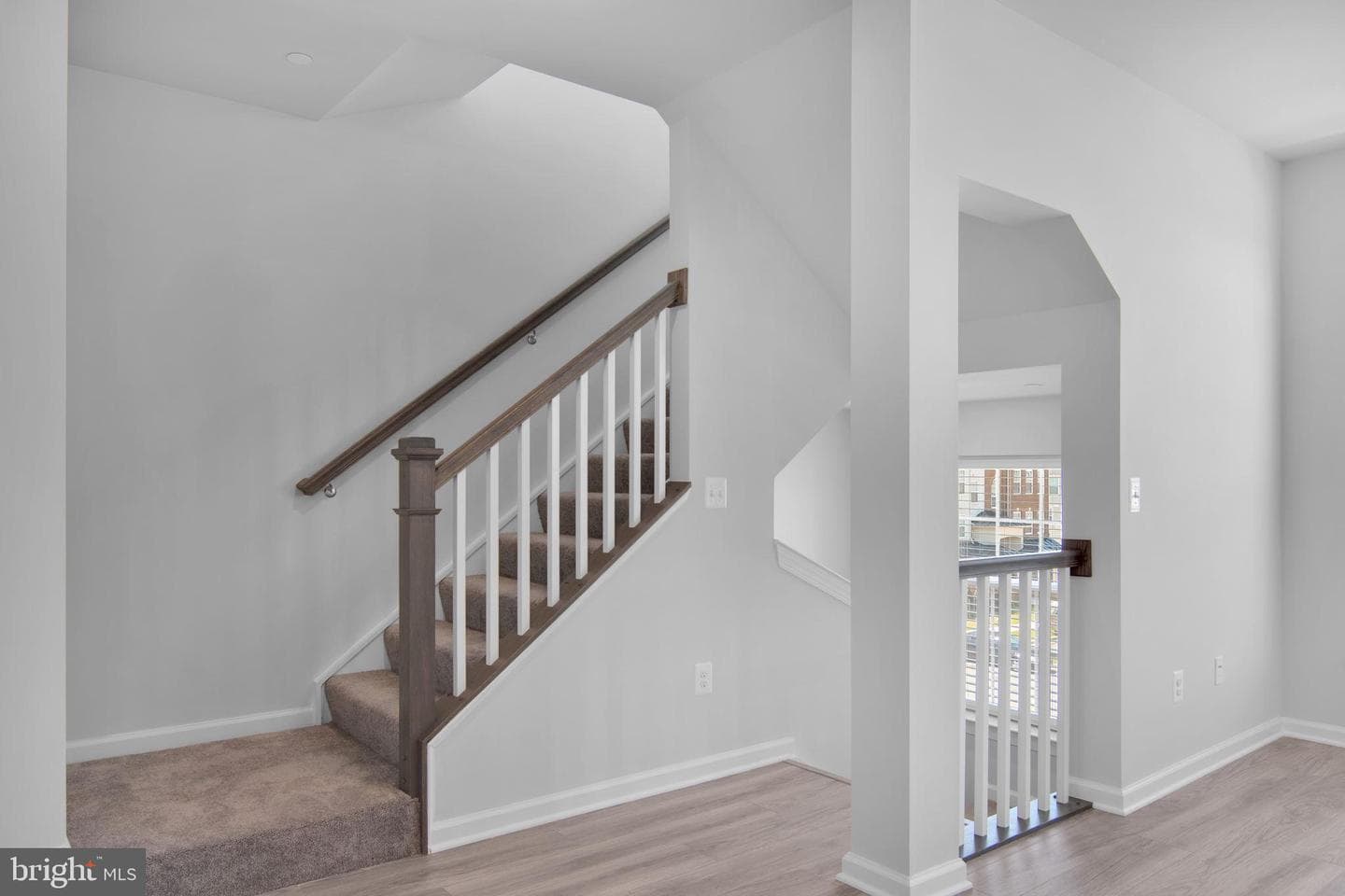 9712 Vang Drive photo 8