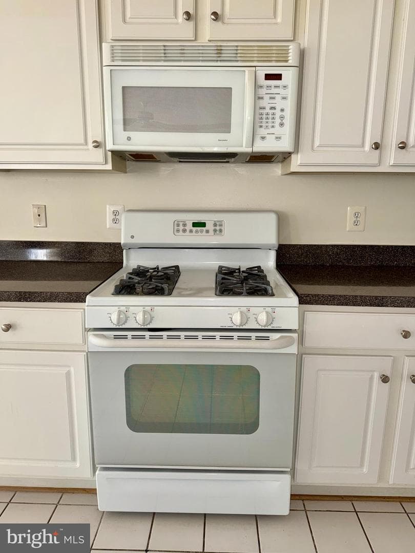 308 Dunnville Place photo 22