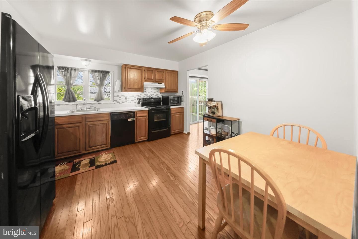 15702 Appleton Court photo 11