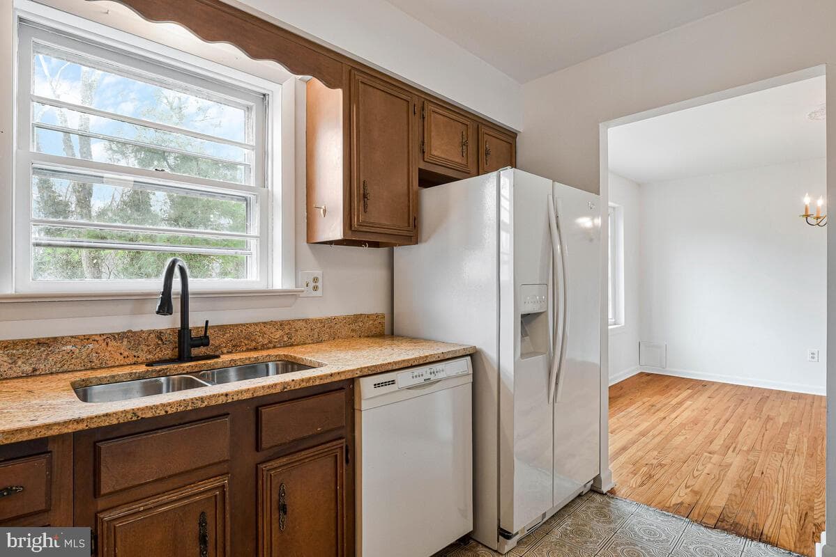 9804 Pamir Court photo 20