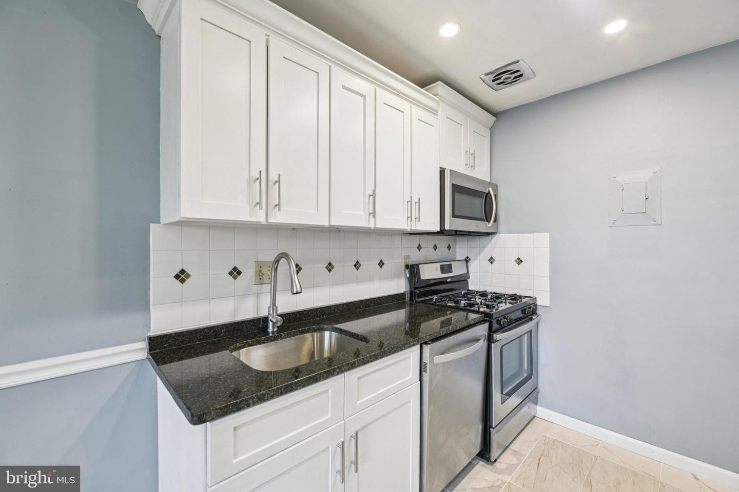 5434 85th Avenue #202 photo 12