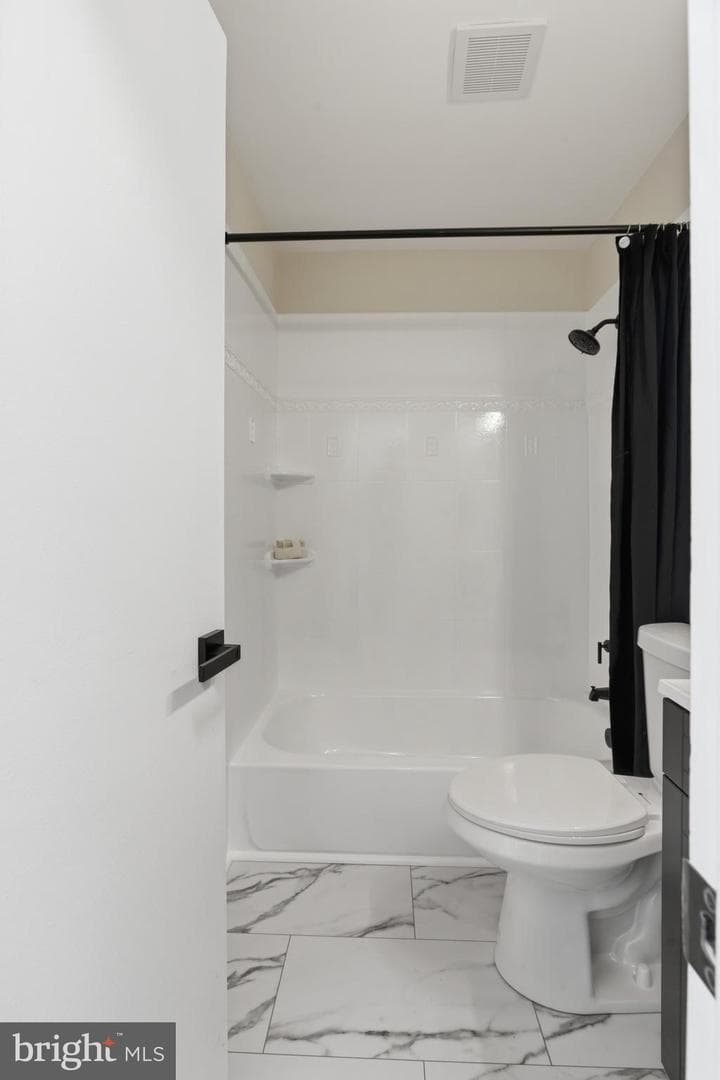 2102 Trafalgar Drive photo 15