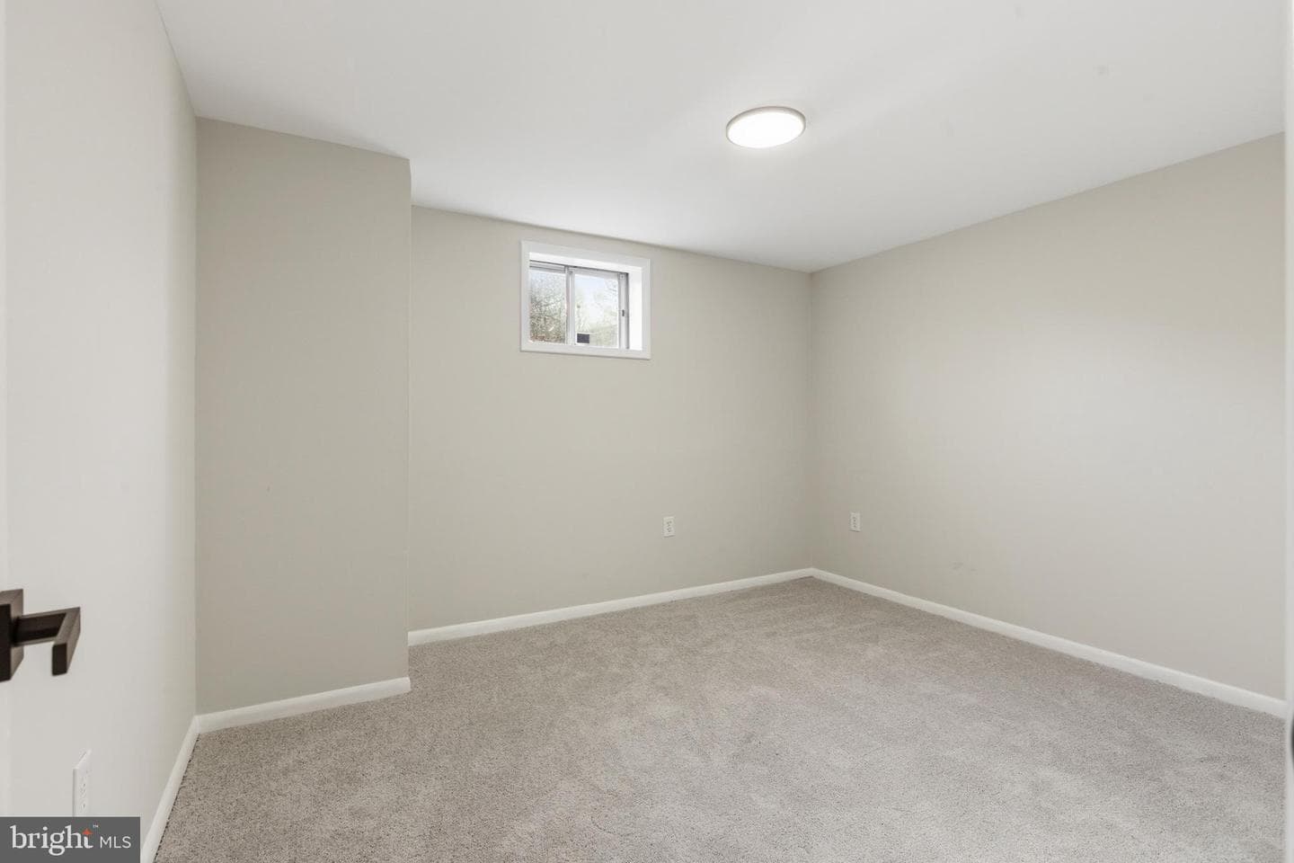 2102 Trafalgar Drive photo 33