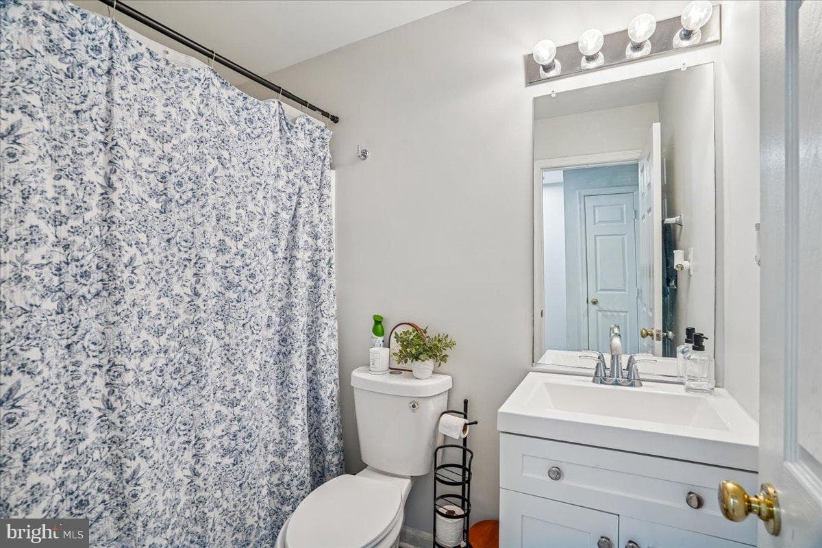 7029 Migliori Court photo 15