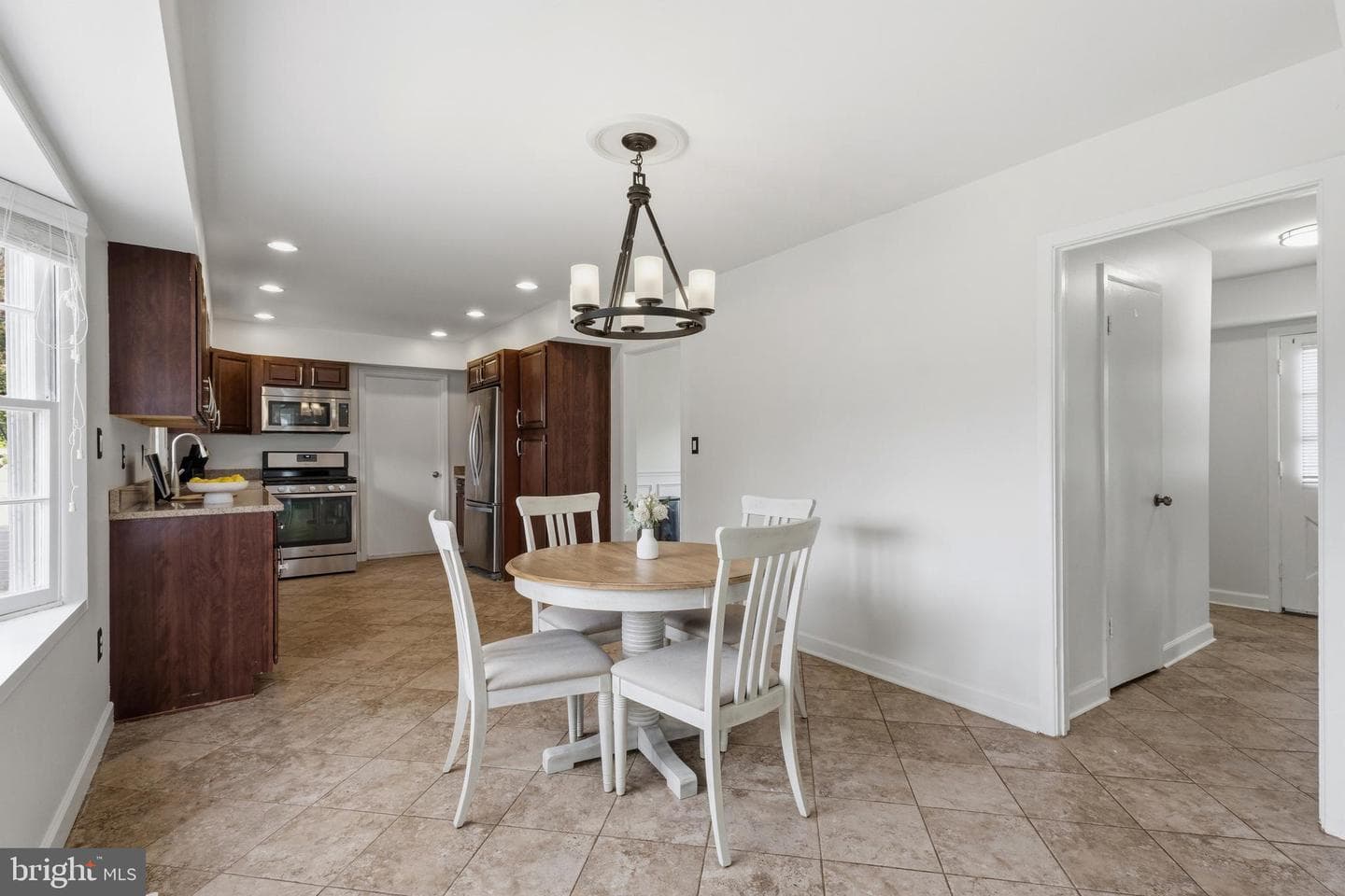 12602 Killian Lane photo 9