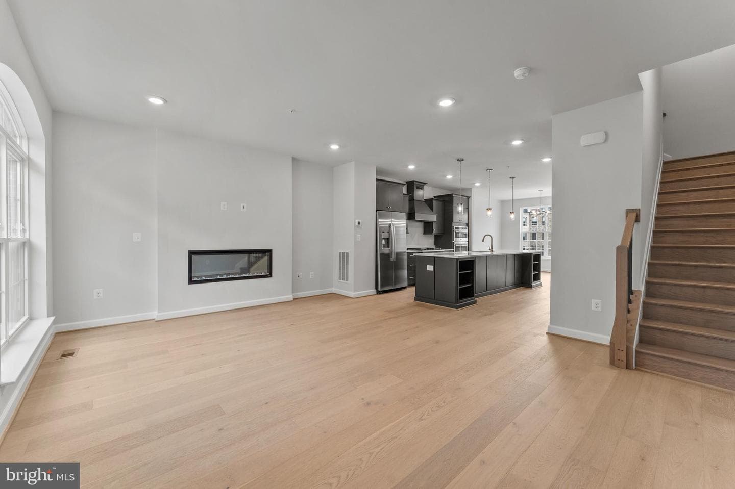 622 Catamaran Way photo 3