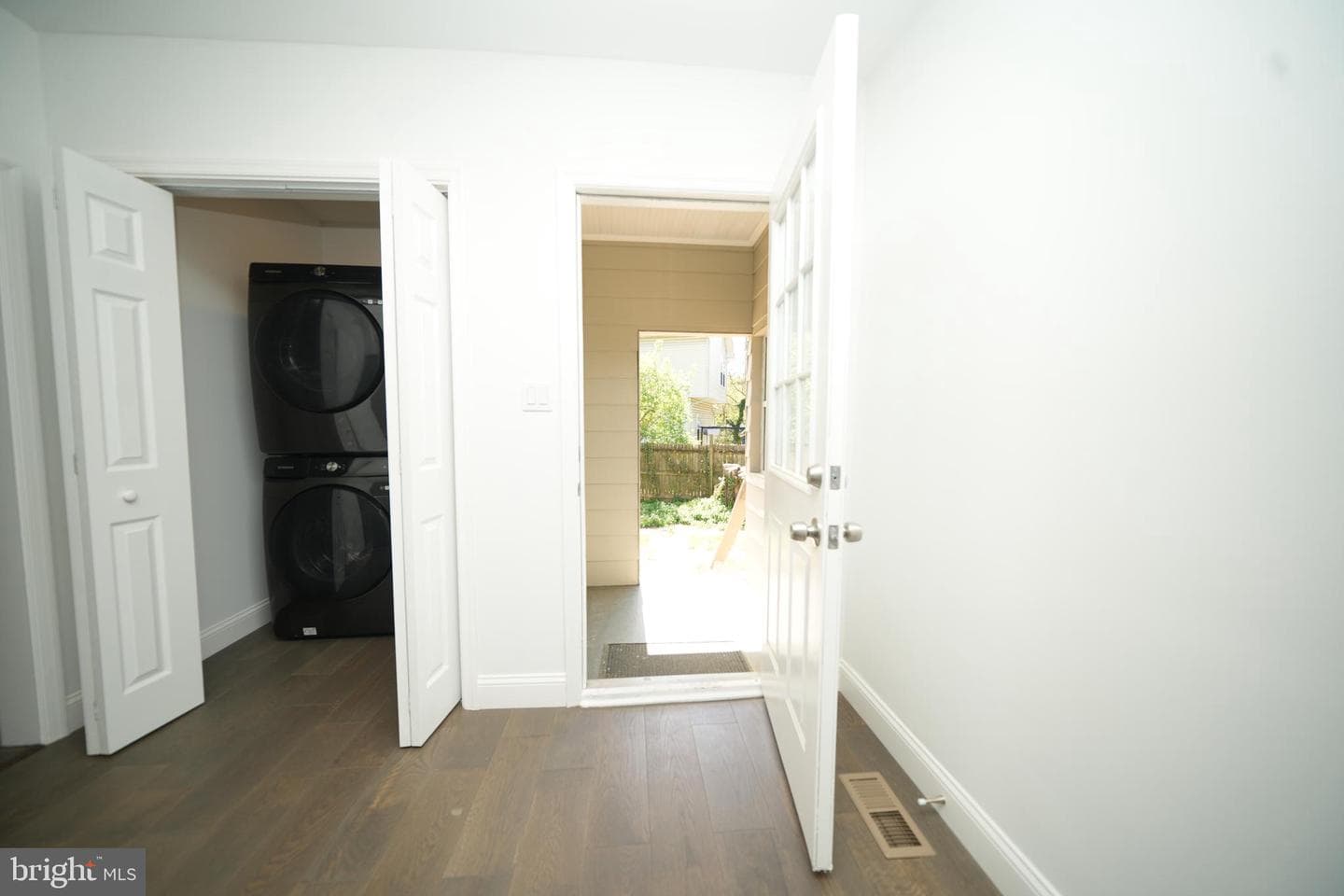 6122 54th Avenue photo 14