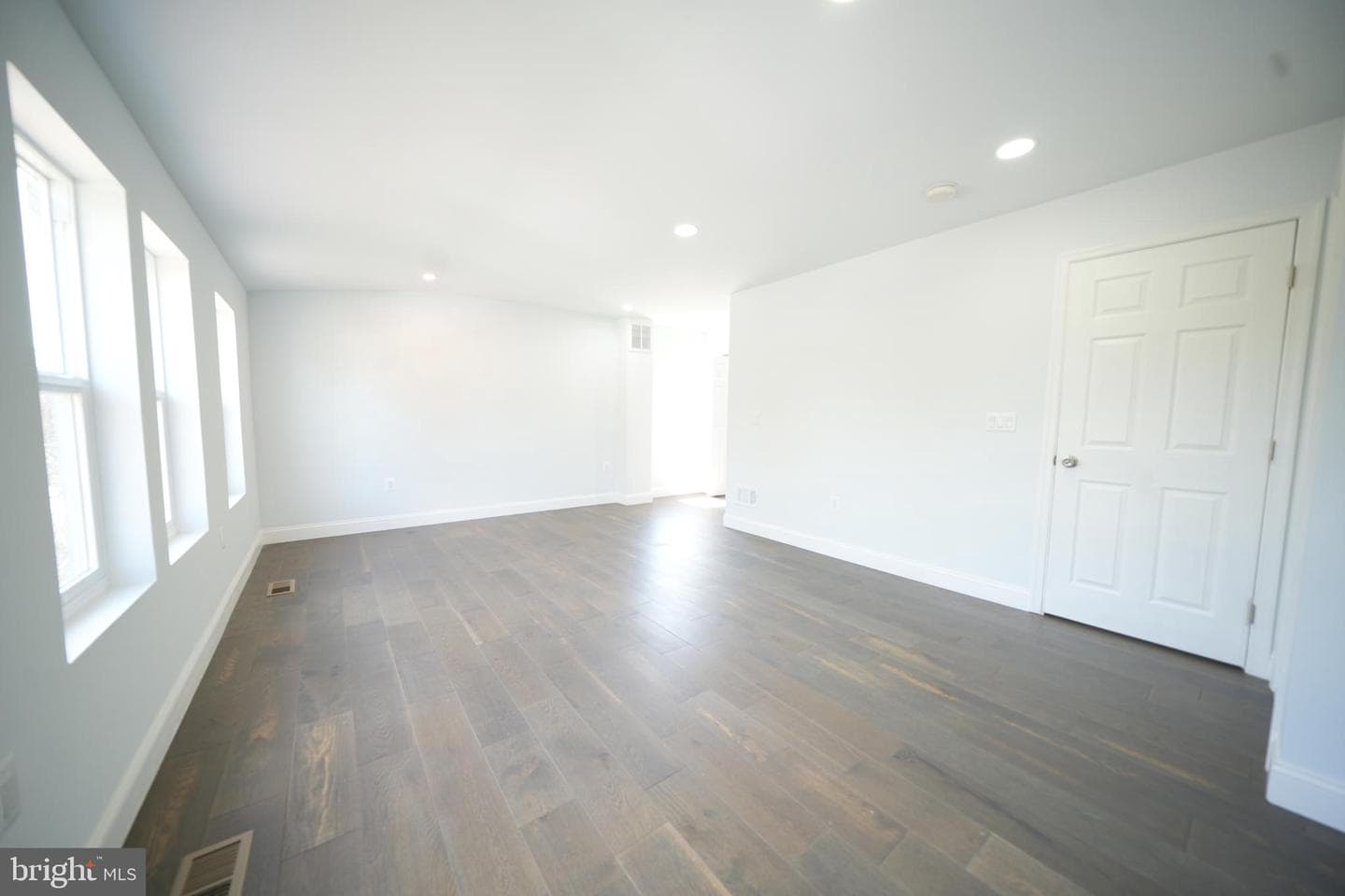 6122 54th Avenue photo 18