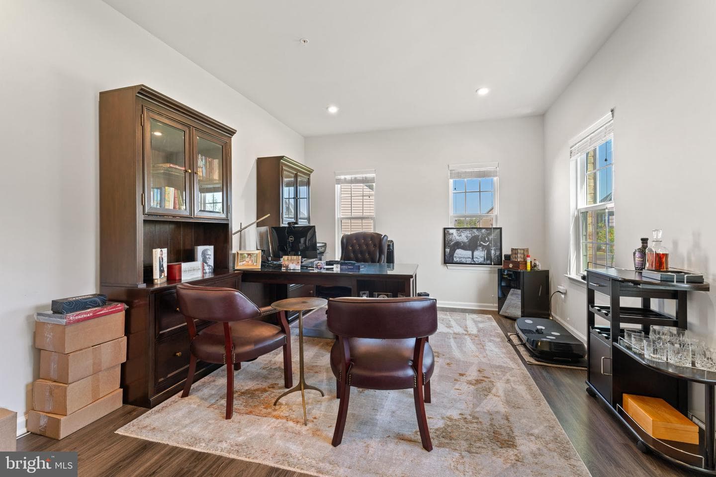607 Rexford Way photo 4