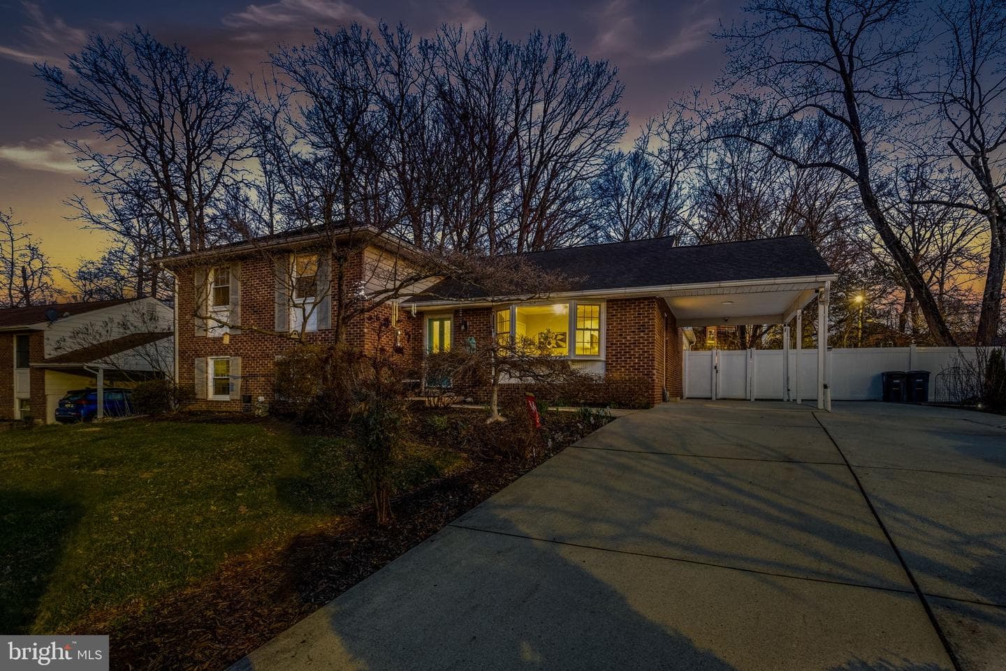6201 Goodman Road photo 10