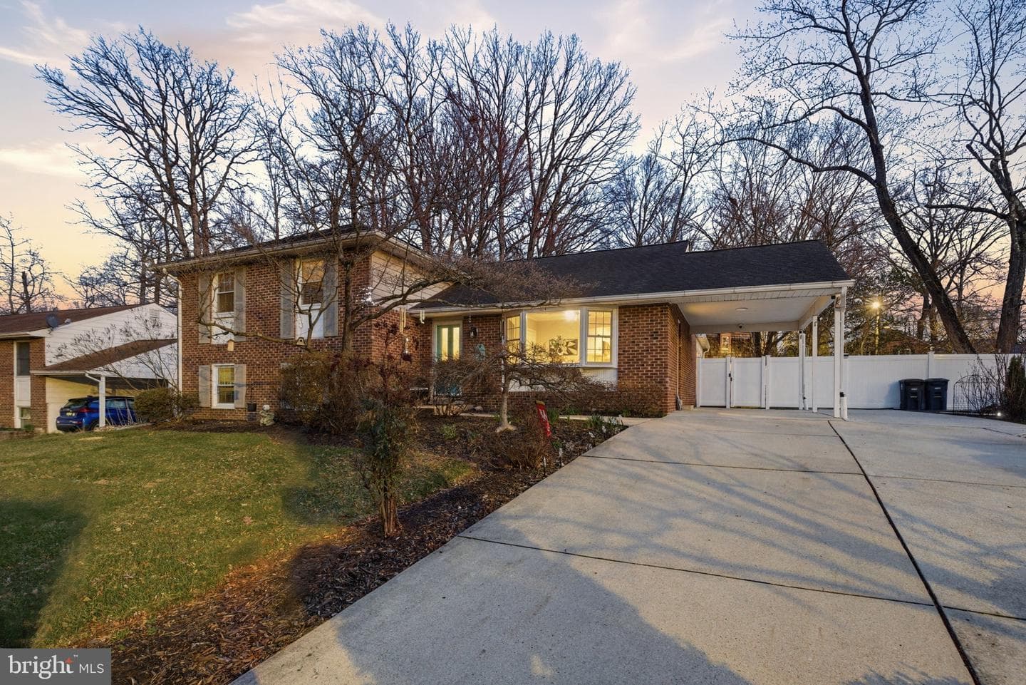 6201 Goodman Road photo 12