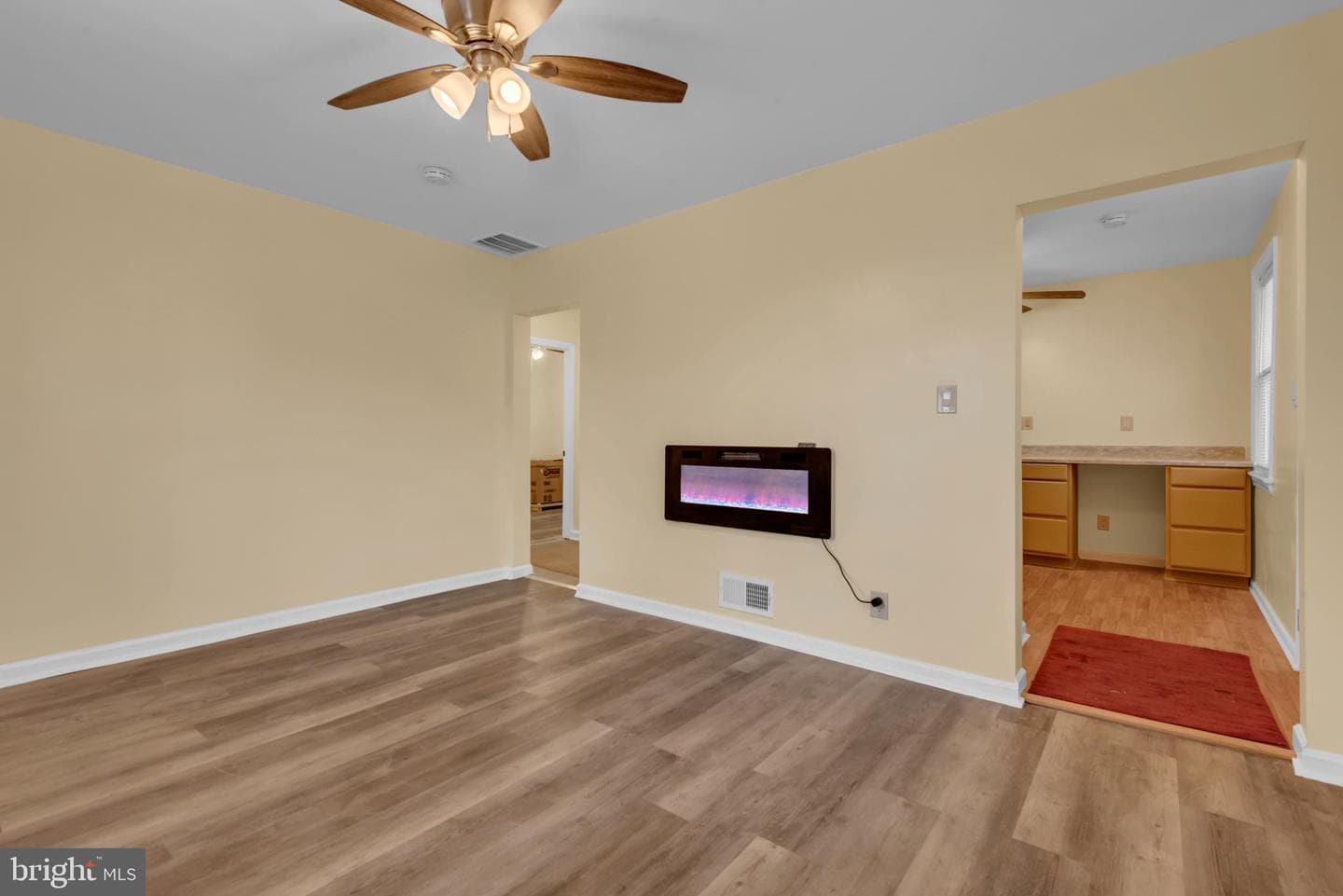 5025 Addison Road photo 6