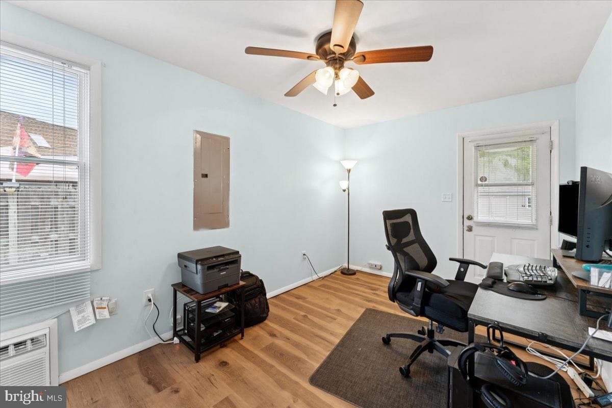 2217 Harwood Lane photo 28