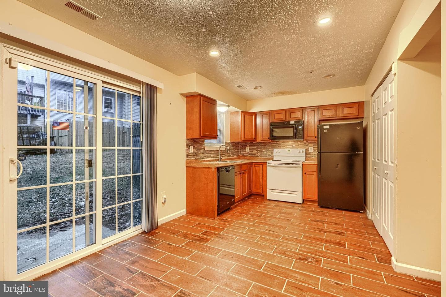 1368 Nalley Terrace photo 3