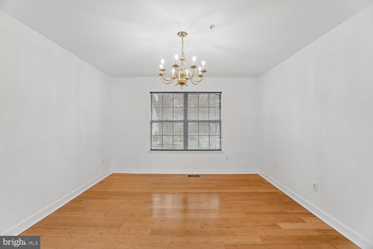 13313 Mockingbird Lane photo 22