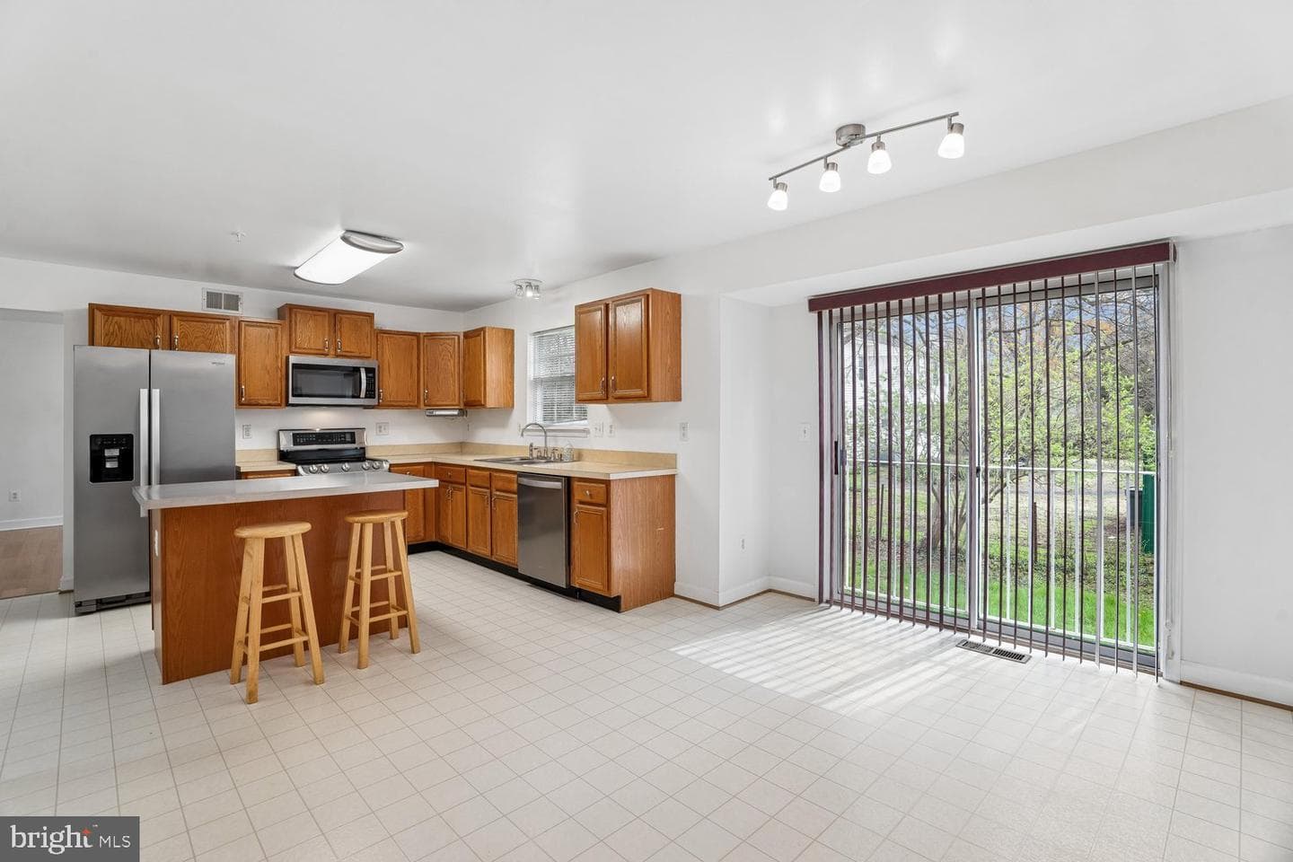 13313 Mockingbird Lane photo 32