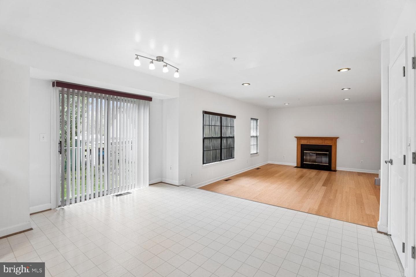 13313 Mockingbird Lane photo 33