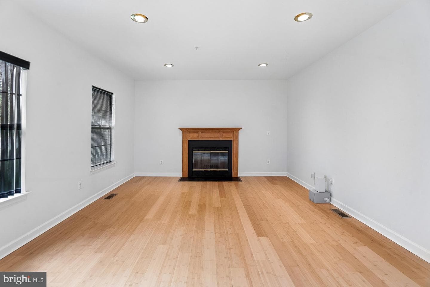 13313 Mockingbird Lane photo 35