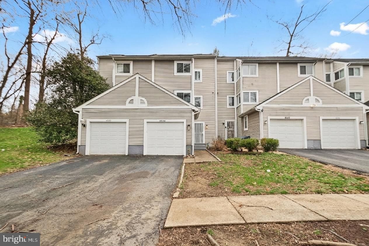 4930 Wealding Way photo 2