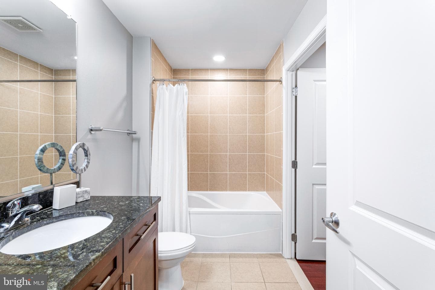 155 Potomac Passage #511 photo 34