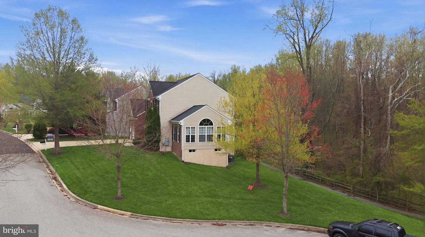 3003 Black Thorn Court photo 38