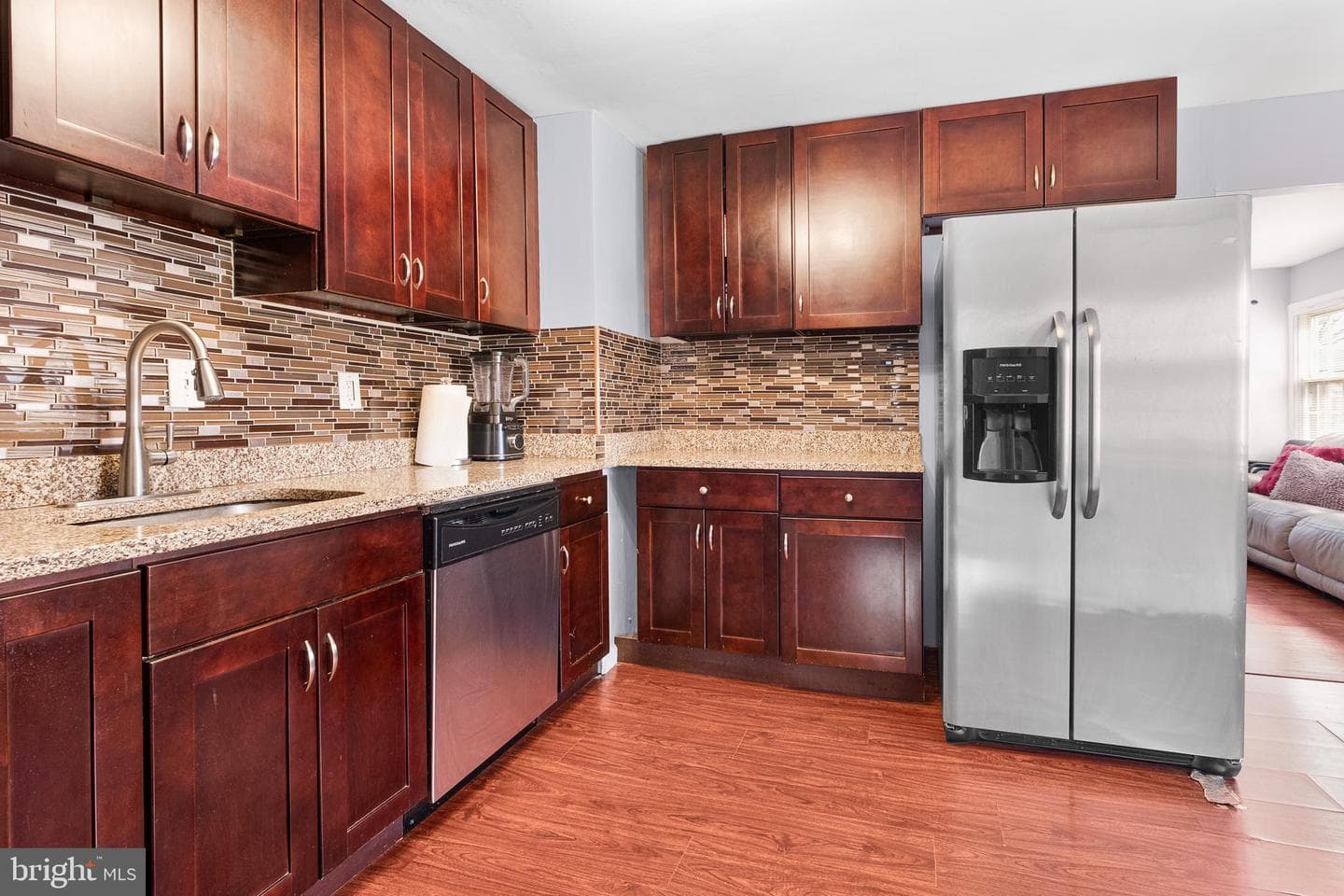 2208 Virginia Avenue photo 8
