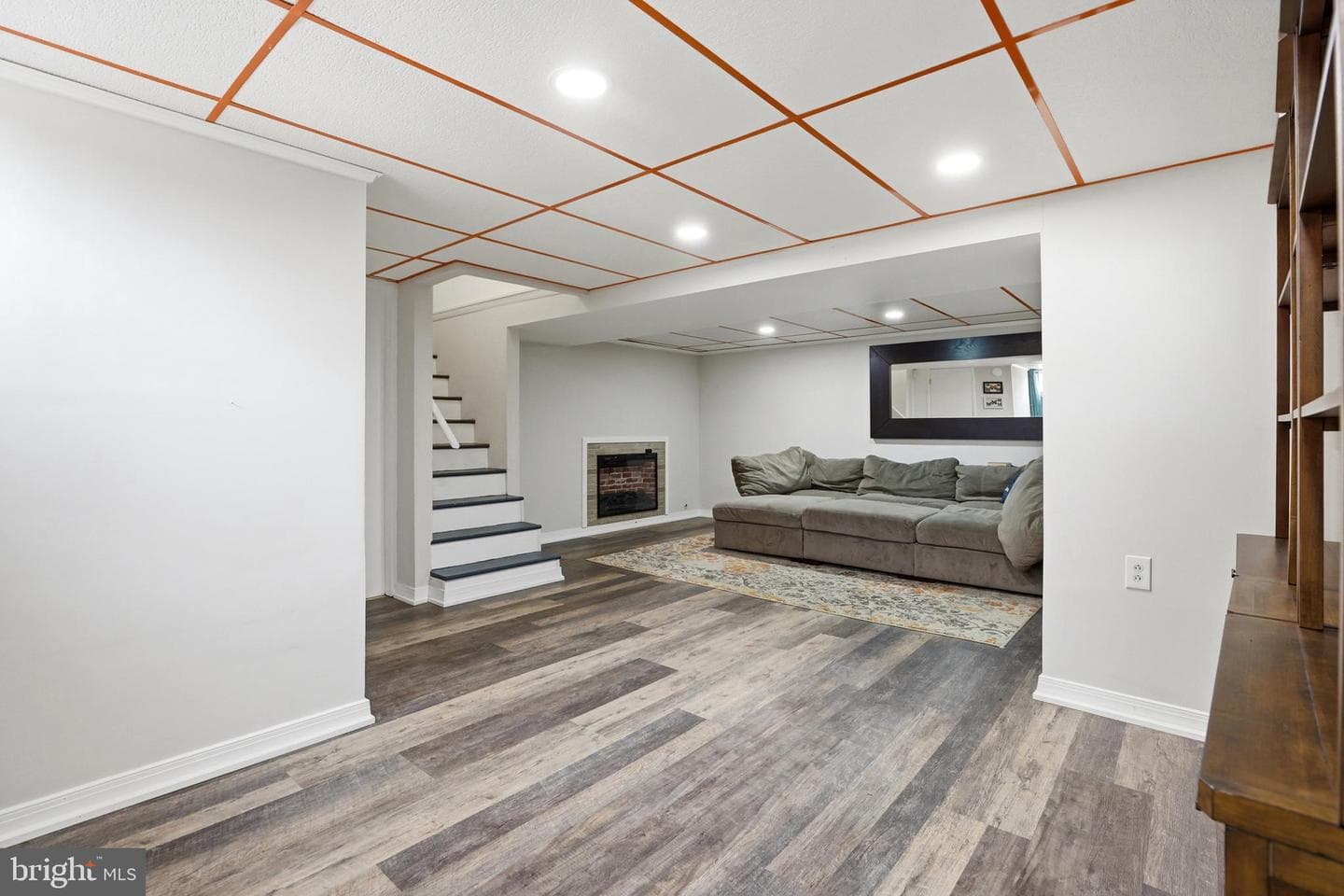 16100 Malcolm Drive photo 28