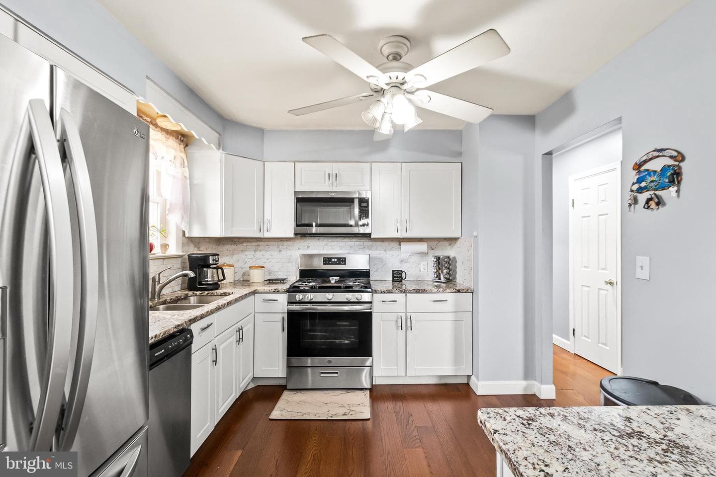 11411 Hermitt Street photo 12