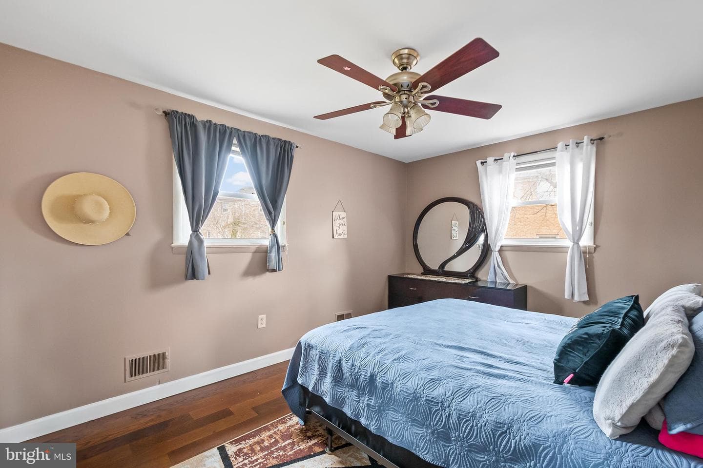 11411 Hermitt Street photo 20