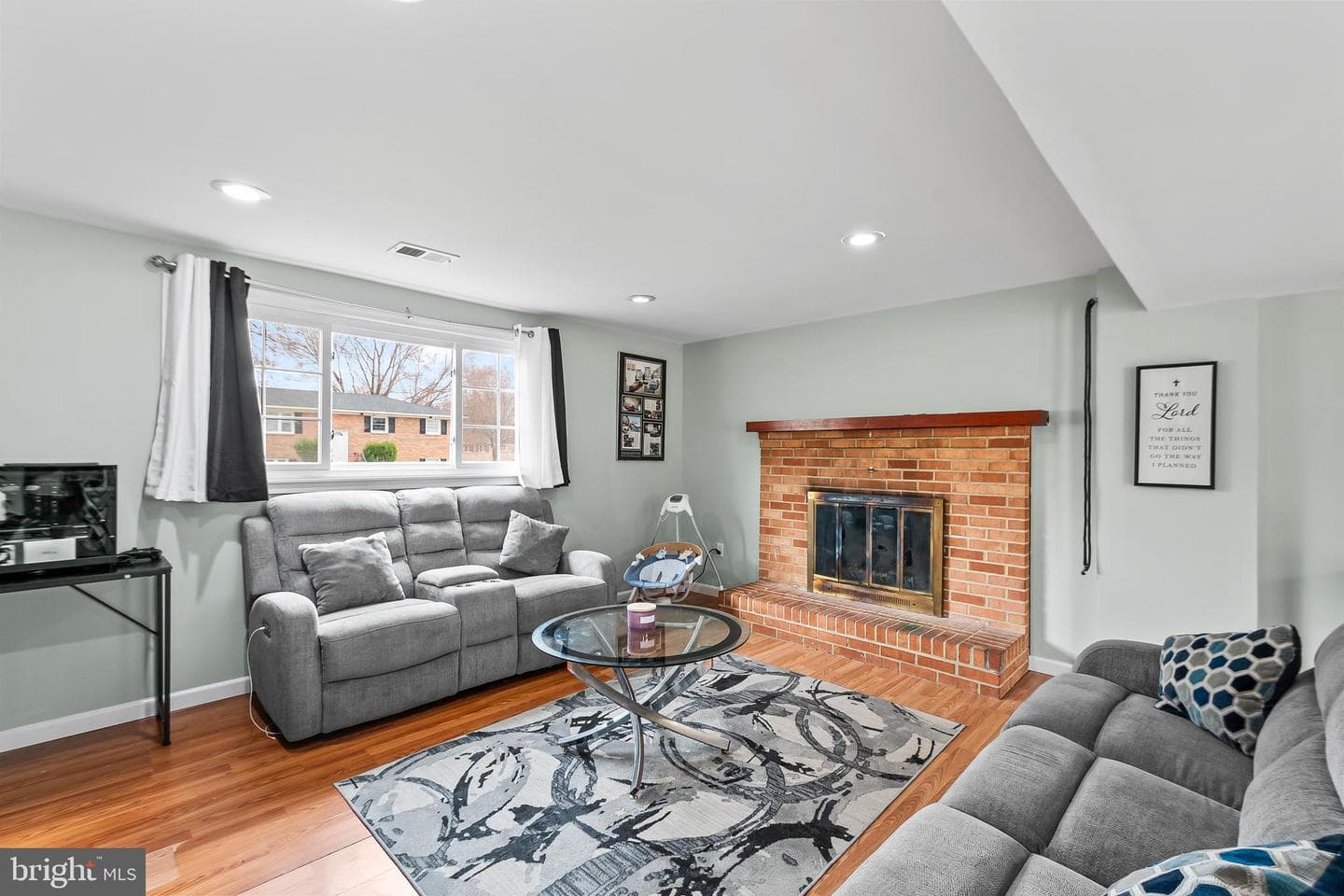 11411 Hermitt Street photo 24