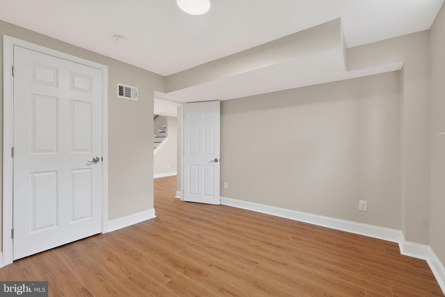 1608 Elson Street photo 20