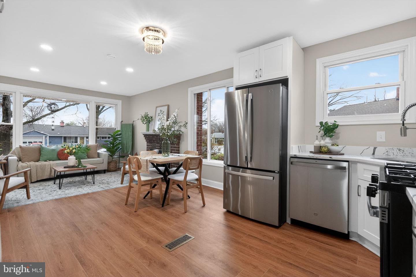 1608 Elson Street photo 8