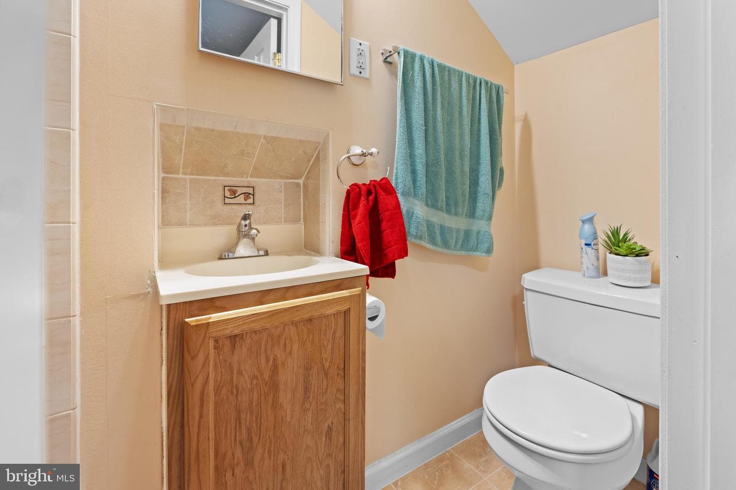 1709 Langley Way photo 15
