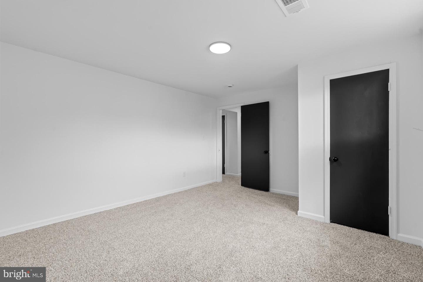 2402 Fairlawn Street photo 34